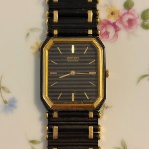 Rare Vintage Seiko Black and Gold Rectangular Quartz Watch